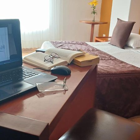 דויטאמה Hotel Milan מראה חיצוני תמונה