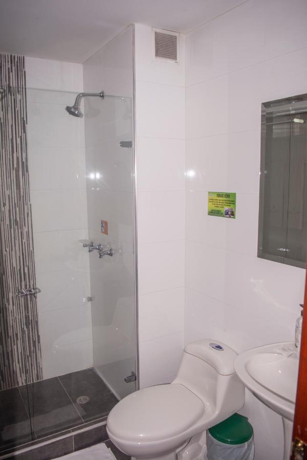 דויטאמה Hotel Milan מראה חיצוני תמונה