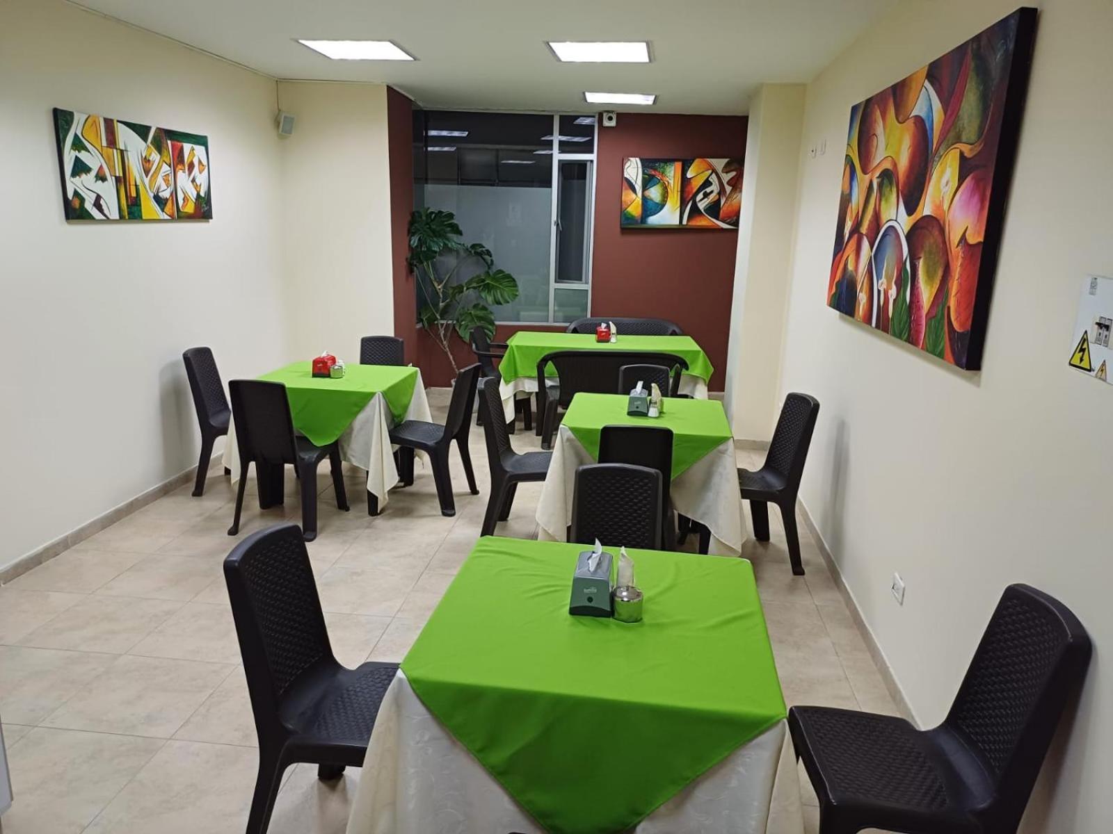 דויטאמה Hotel Milan מראה חיצוני תמונה