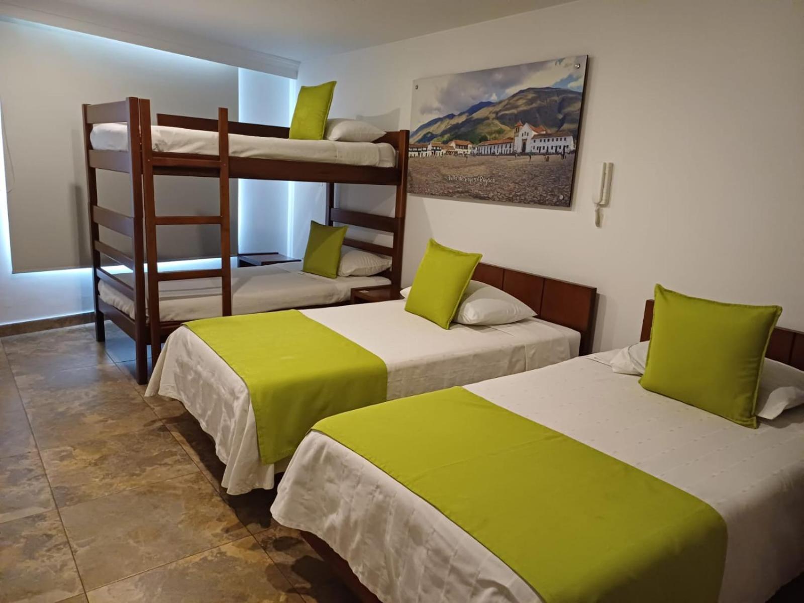 דויטאמה Hotel Milan מראה חיצוני תמונה