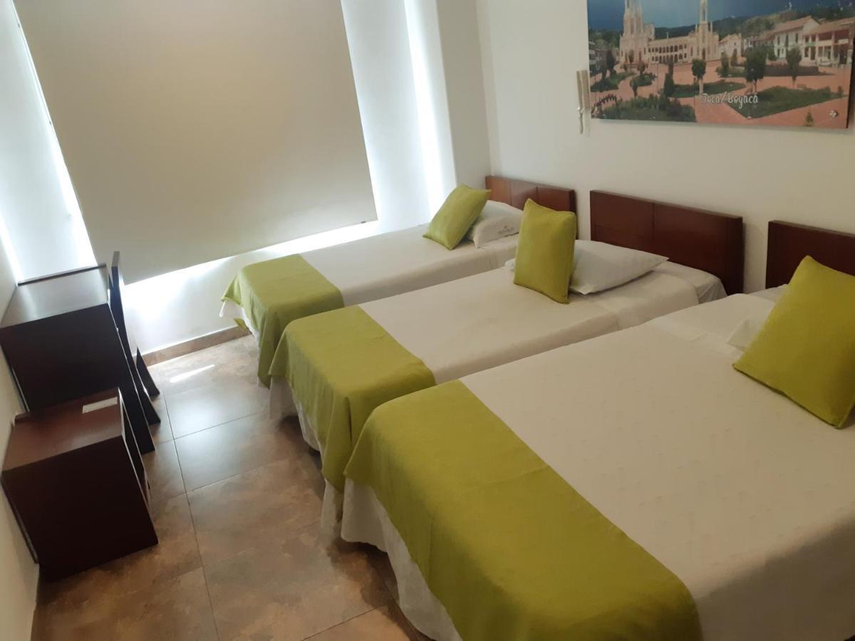 דויטאמה Hotel Milan מראה חיצוני תמונה